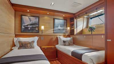 Twin Cabin