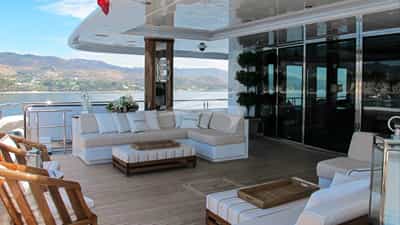 Deck Salon