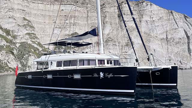 BLUE GRIFFIN 19m sailing yacht for charter