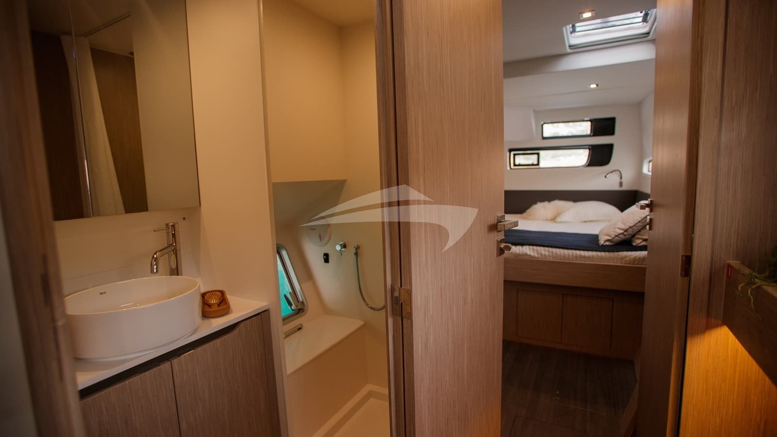 IZENAH 5, photo from the yacht portfolio 23