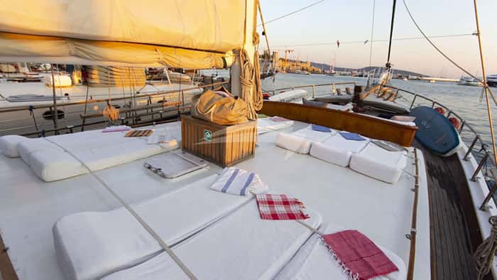 SERENAD 29m sailing yacht charter, photo 4