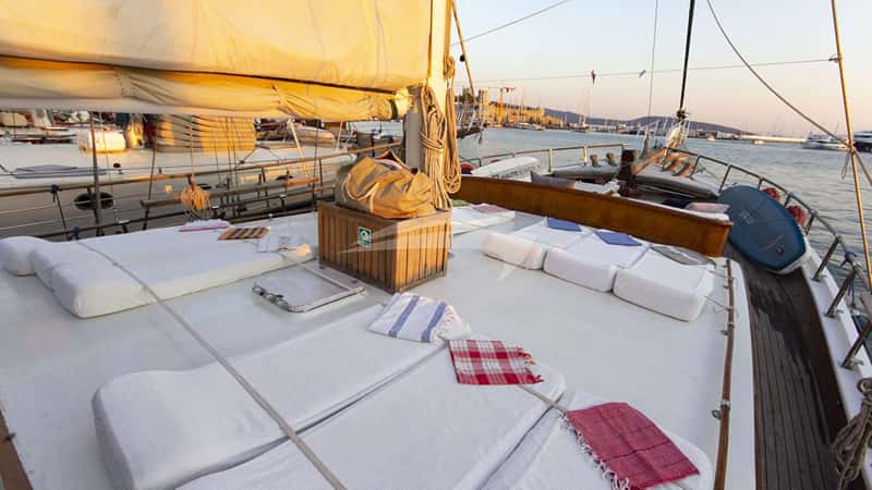 SERENAD 29m sailing yacht charter, photo 4