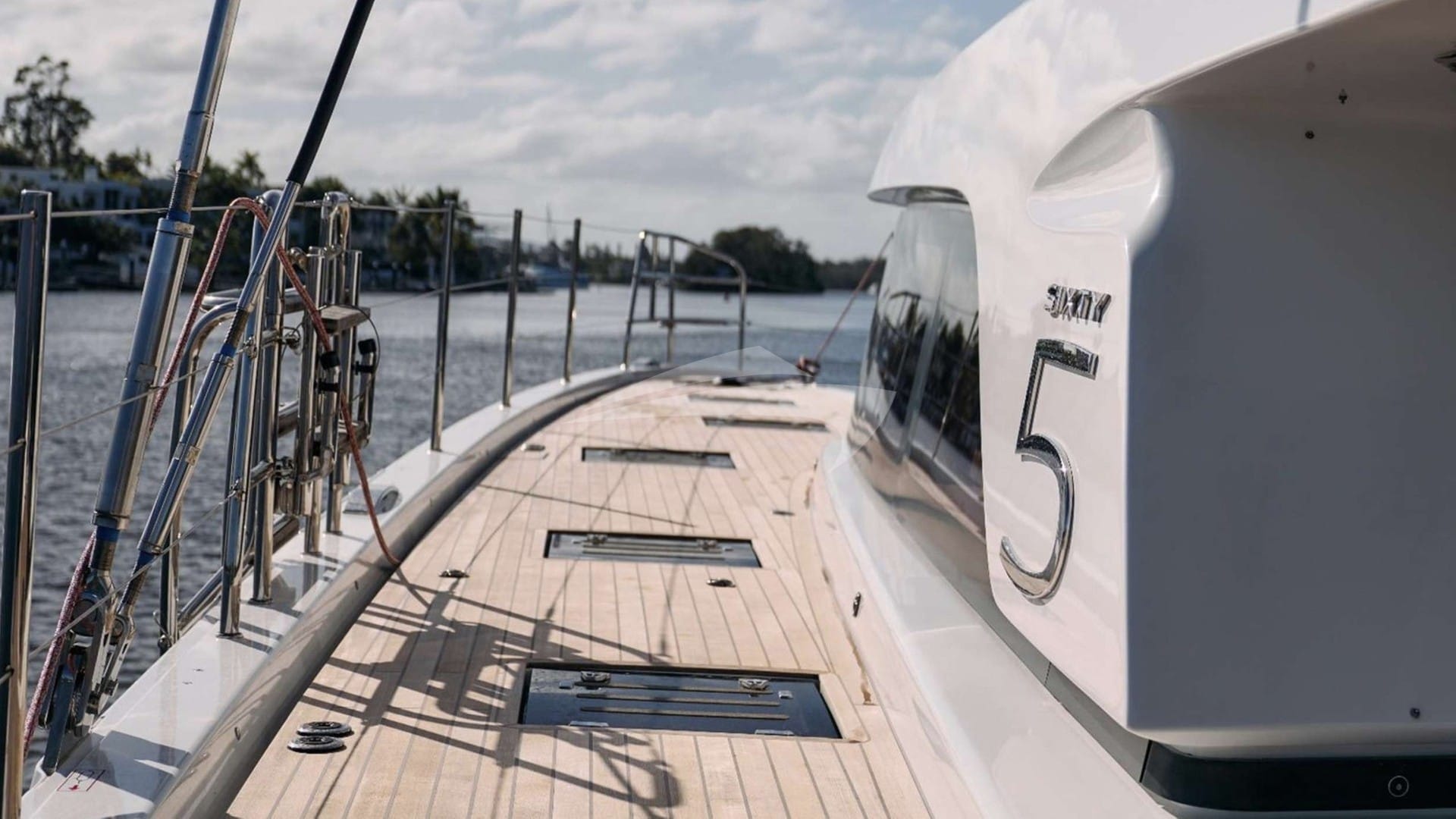 Side deck