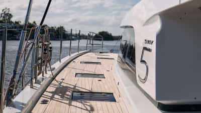 Side deck