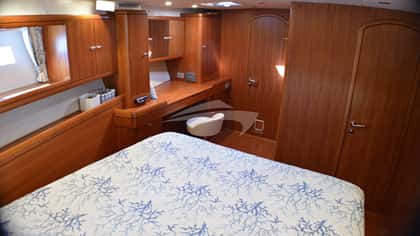 TERRA DI MEZZO 3 22m sailing yacht charter, photo 8