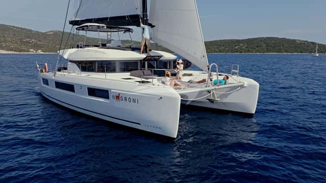 NEGRONI 15m sailing yacht for charter
