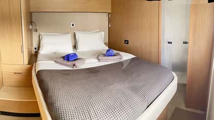 KOS 58.CAT 17m sailing yacht charter, photo 6