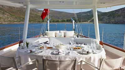 Al Fresco Dining
