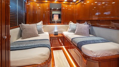 Motor Yacht Divine 1st Twin Cabin
