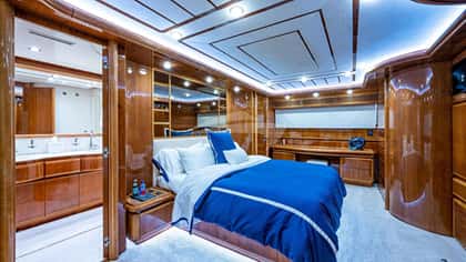 DREAM CHASER 29m motor yacht charter, photo 7