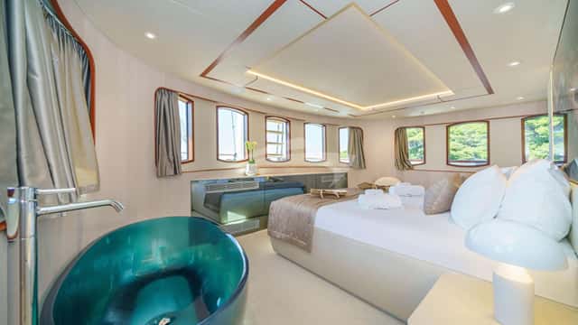 MAIA yacht charter photo 5
