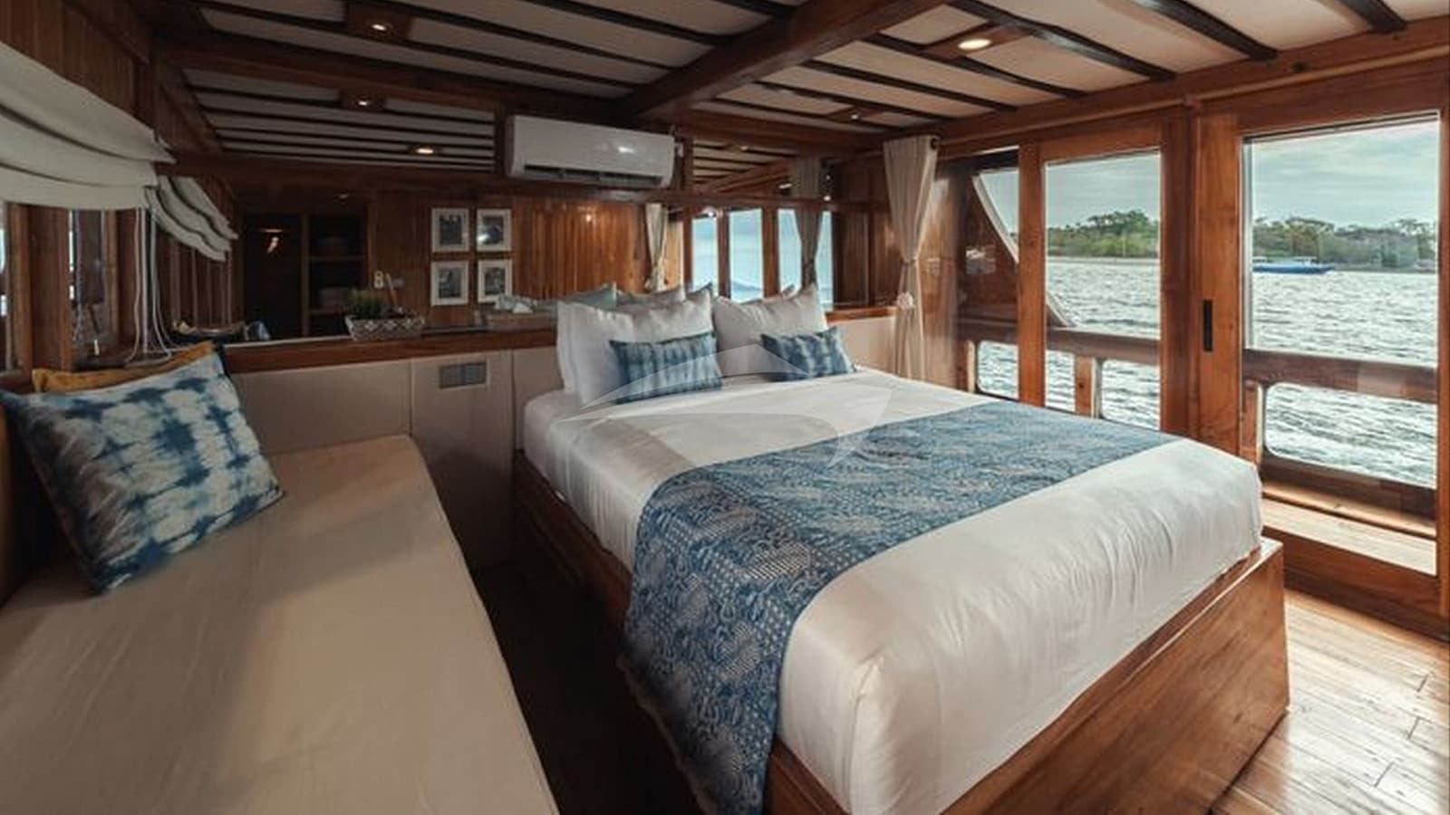 AUGUSTINE PHINISI, photo from the yacht portfolio 5
