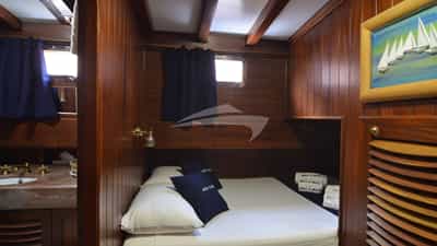 Double cabin