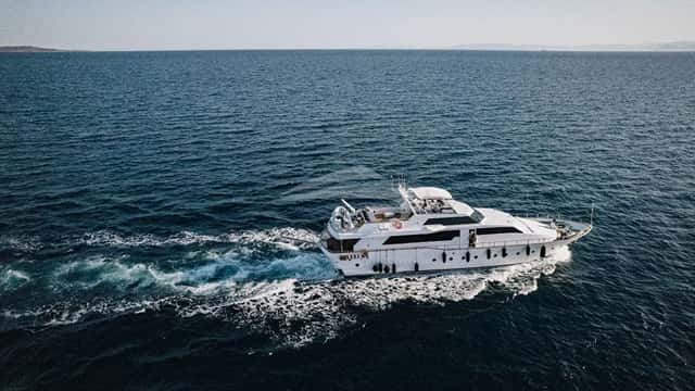 CARIÑO 24m motor yacht for charter