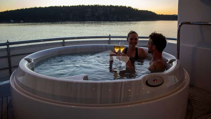 SERENDIPITY 26m motor yacht charter, photo 5