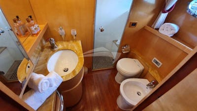 Vip cabin bathroom