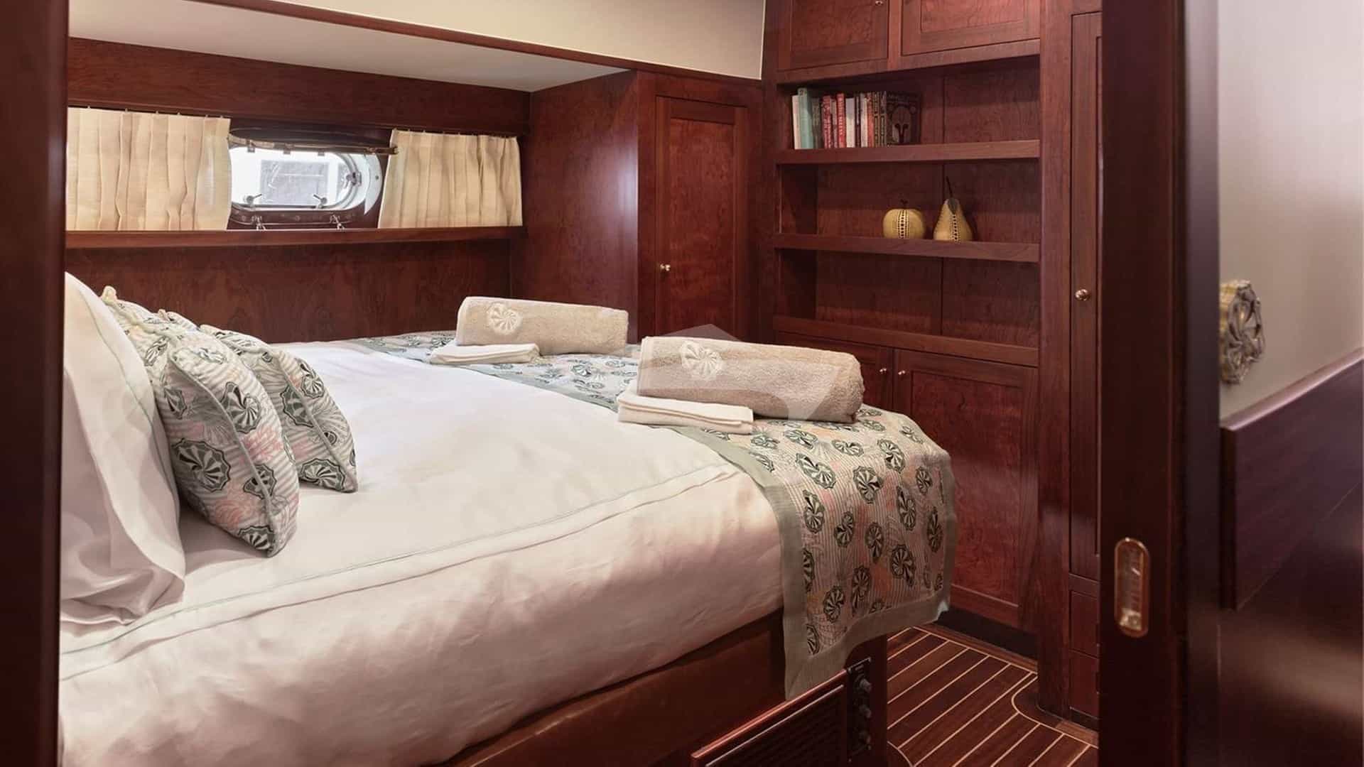 Double Cabin