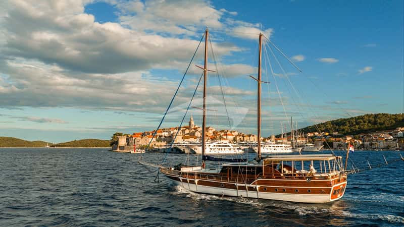 ELEGANZA 27m sailing yacht charter, photo 2