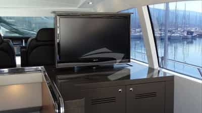 Saloon TV