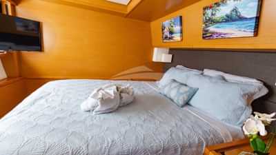 Amidships queen guest suite