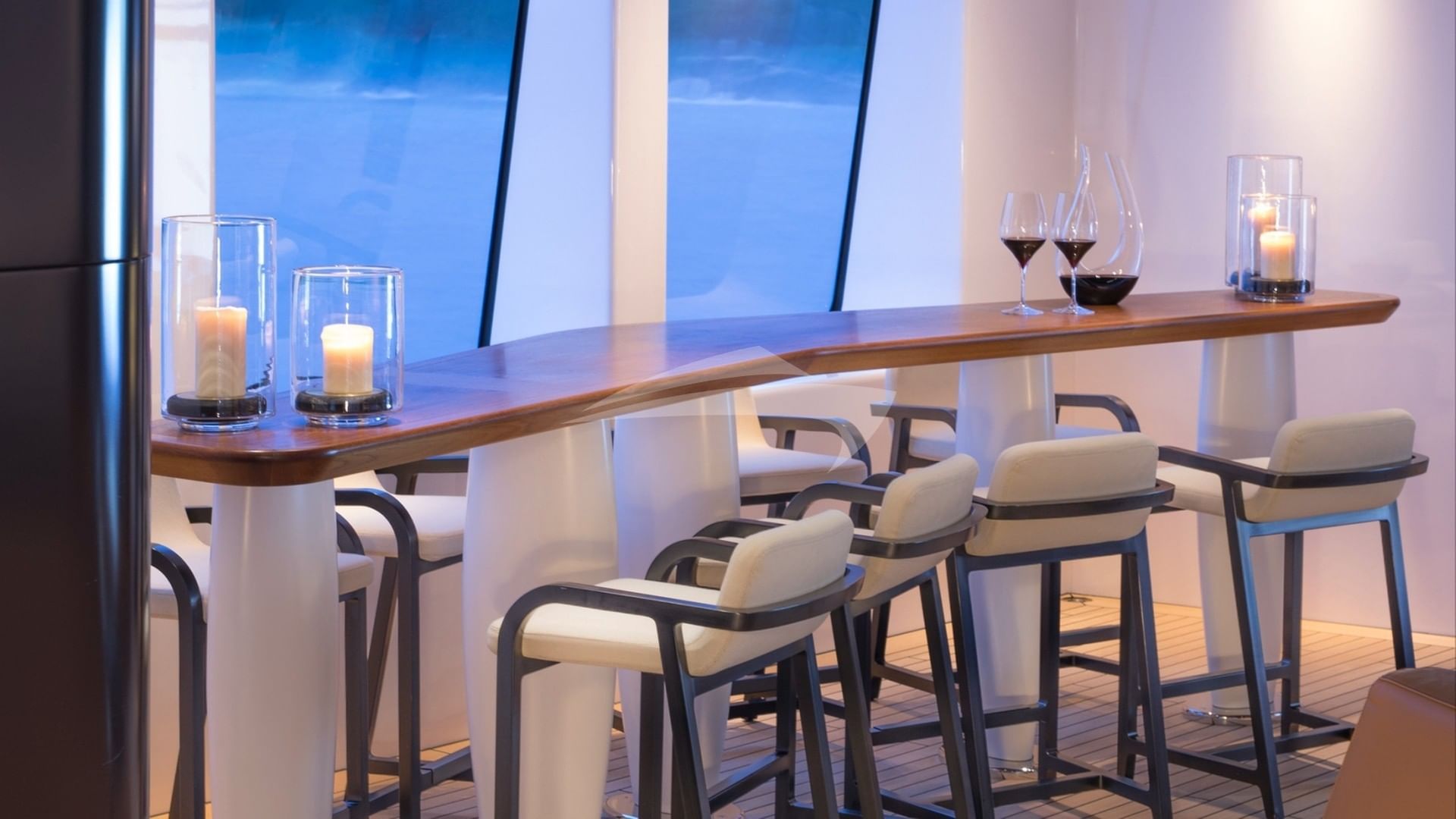 Sundeck - Lounge Bar