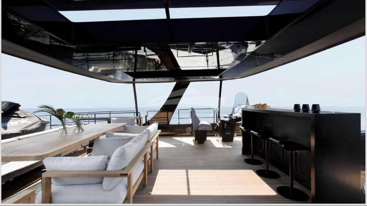 Flybridge