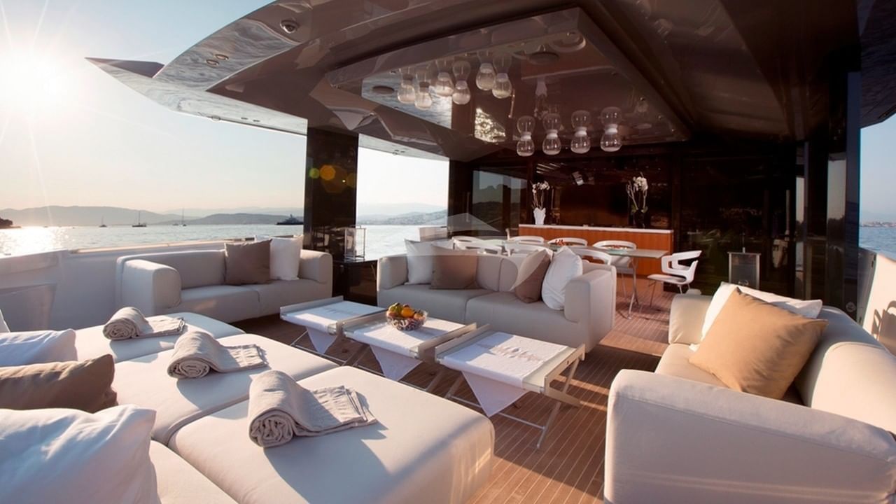Aft Deck Lounge
