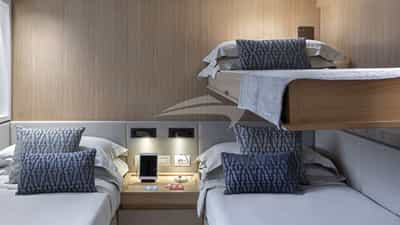 Twin stateroom with pullman berth
