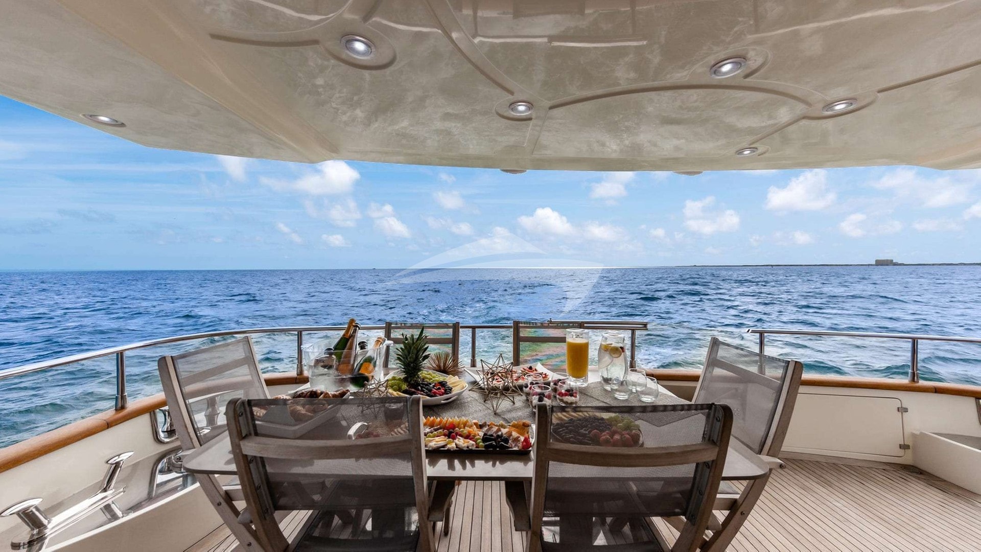 Deck Dining
