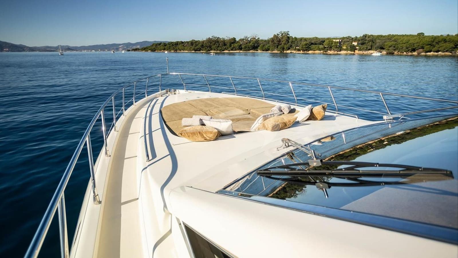 BEST MOUNTAIN, photo from the yacht portfolio 18