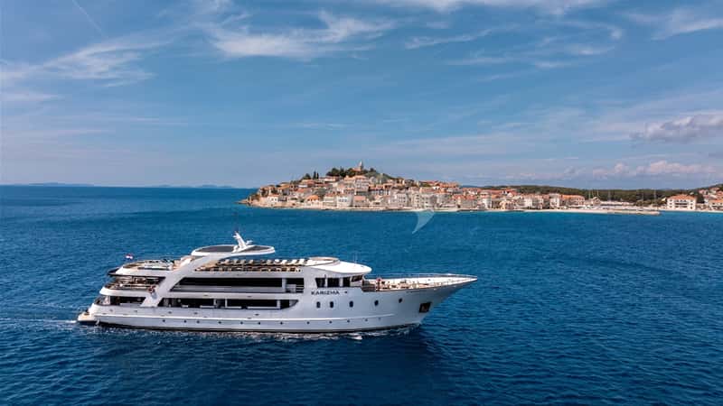 KARIZMA 48m motor yacht charter