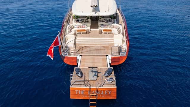 THE LANGLEY yacht charter photo 4