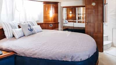 Double Cabin