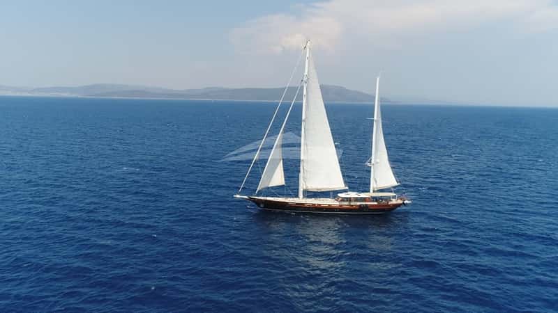 VAY 40m sailing yacht charter, photo 2