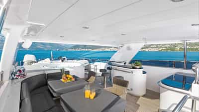 Sundeck dining