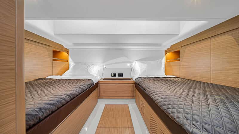 BRAMANTE 13m motor yacht charter, photo 7