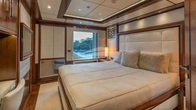 Upper Deck VIP Cabin