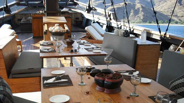 SILOLONA yacht charter photo 4