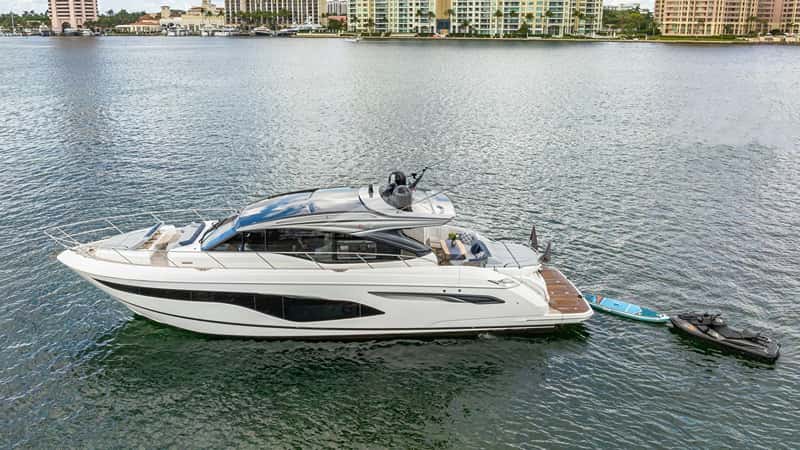 RESET 19m motor yacht charter