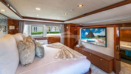 BEACHFRONT II 32m motor yacht charter, photo 6