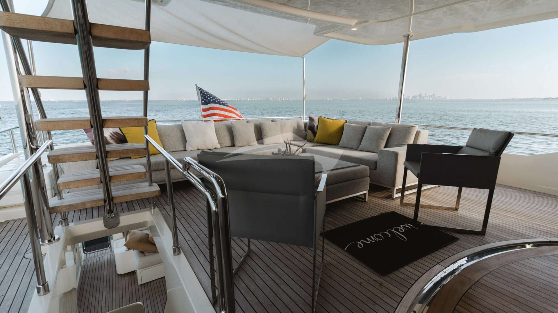 2nd Deck - Skylounge Exterior