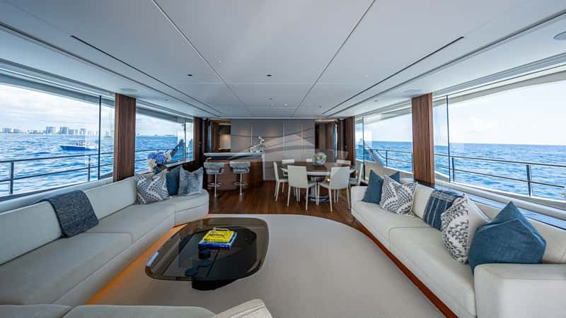 R&R 29m motor yacht charter, photo 8