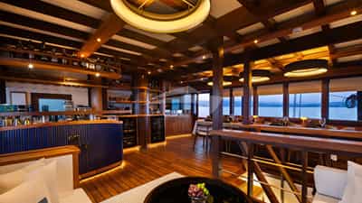Interior -8-