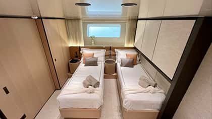 EM3 27m motor yacht charter, photo 7
