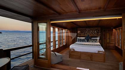 ORACLE 35m sailing yacht charter, photo 11