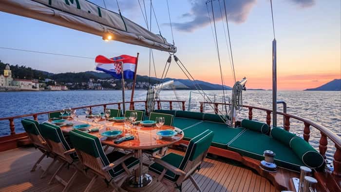 CARPE DIEM 7 30m sailing yacht charter, photo 2
