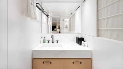 Twin Cabin Bathroom