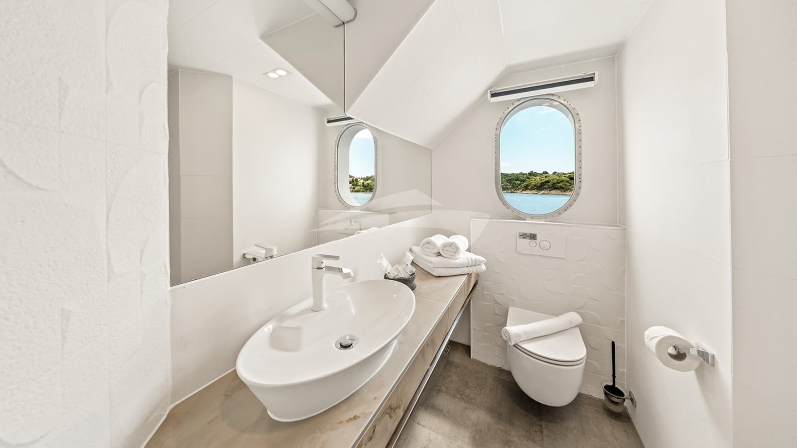 YOLO, photo from the yacht portfolio 22