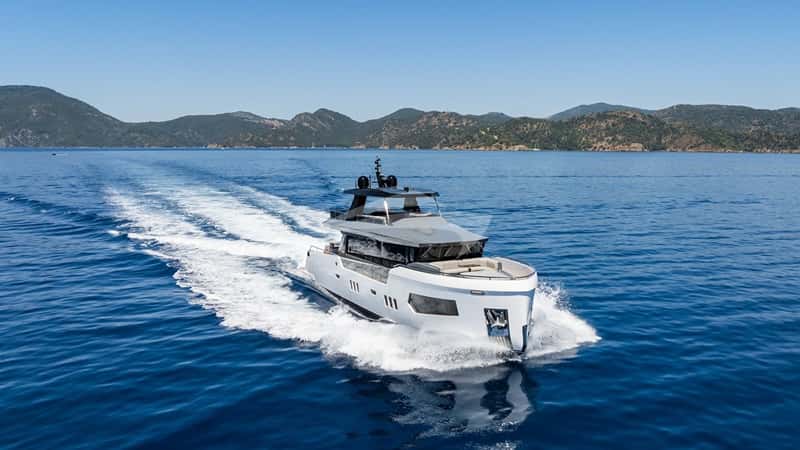 FERRO 77 26m motor yacht charter, photo 8