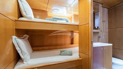 4th cabin bunkbeds